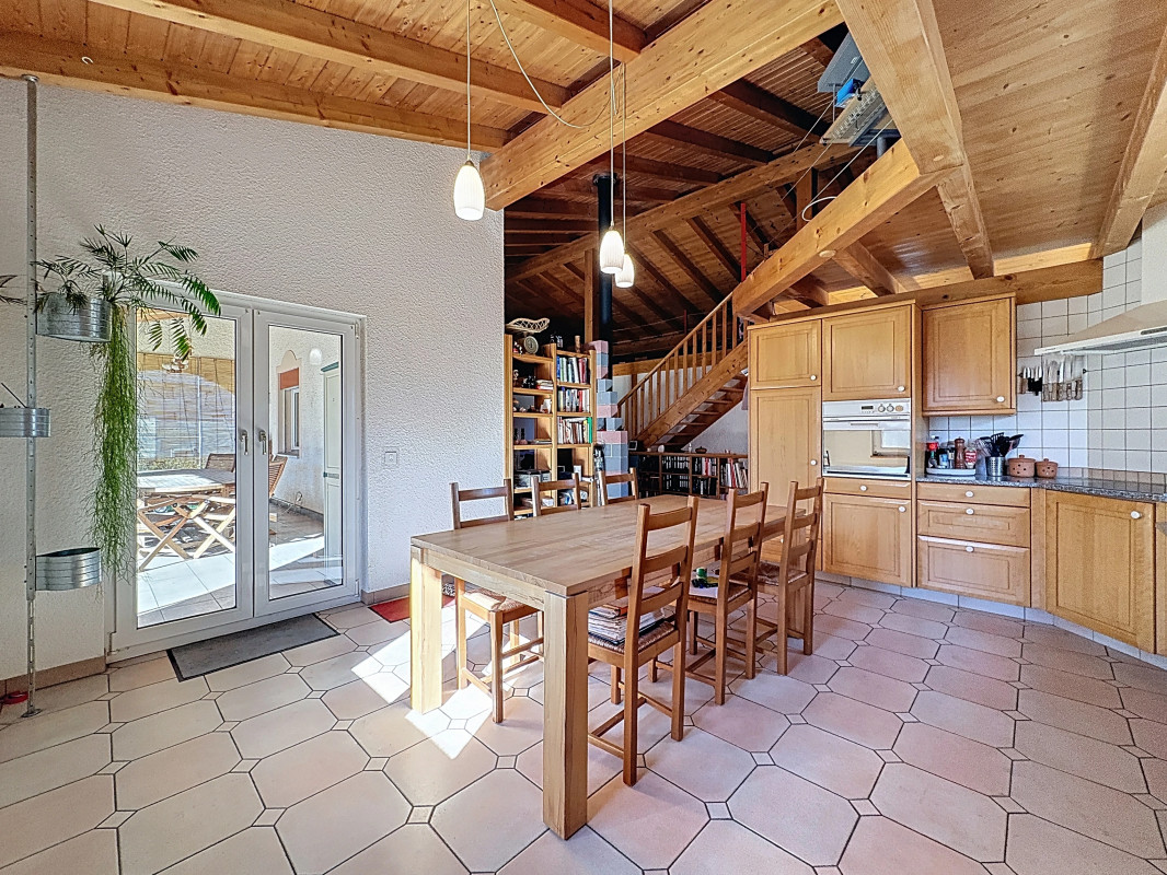 Spacieuse villa au calme, terrasse et jardin — photo 9