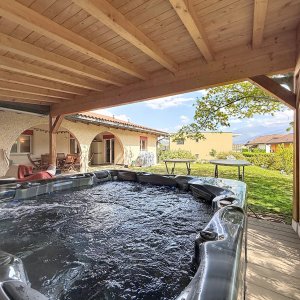 Spacieuse villa au calme, terrasse et jardin — photo 2