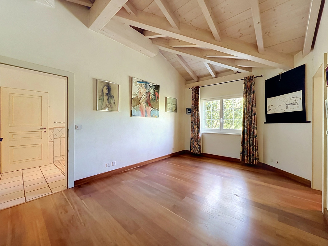 Spacieuse villa 5.5 pièces avec piscine et jardin — photo 17