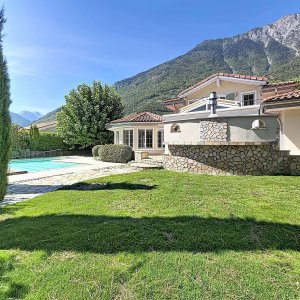 Spacieuse villa 5.5 pièces avec piscine et jardin — photo 2