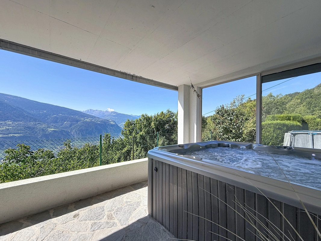 Spacieuse villa, vue panoramique et jacuzzi — photo 1