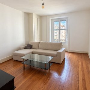 Appartement de 3 pièces au 3ème étage sans ascenseur situé à Genève 1205 — photo 2