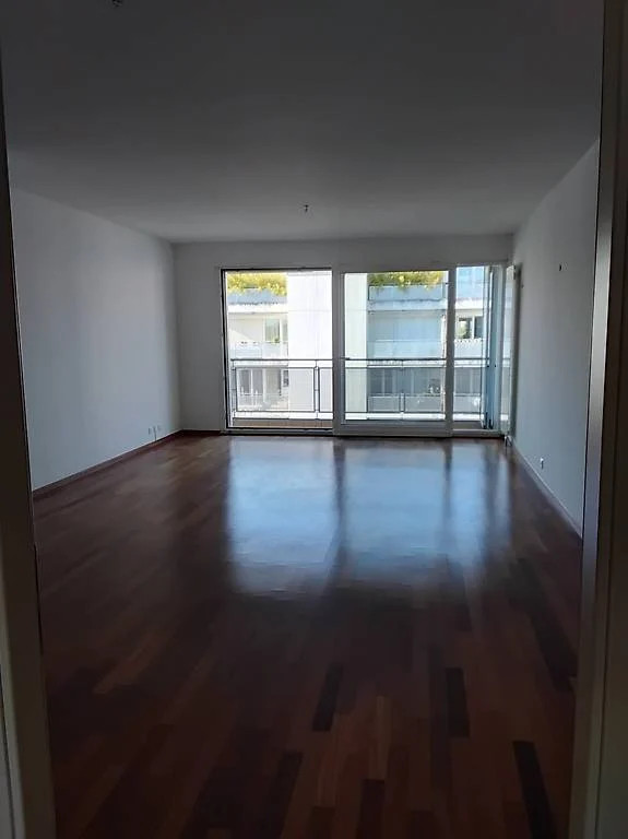 Appartement de 4 pièces au 6ème étage situé à Carouge 1227 — photo 1