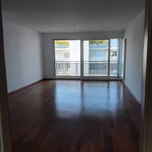 Appartement de 4 pièces au 6ème étage situé à Carouge 1227 — photo 2