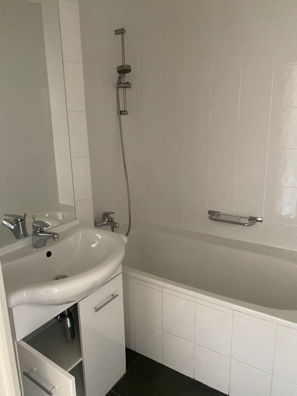 Appartement de 3,5 pièces au 4ème étage situé à Genève 1202 — photo 21