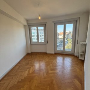 Appartement de 3,5 pièces au 5ème étage situé à Genève 1202 — photo 2