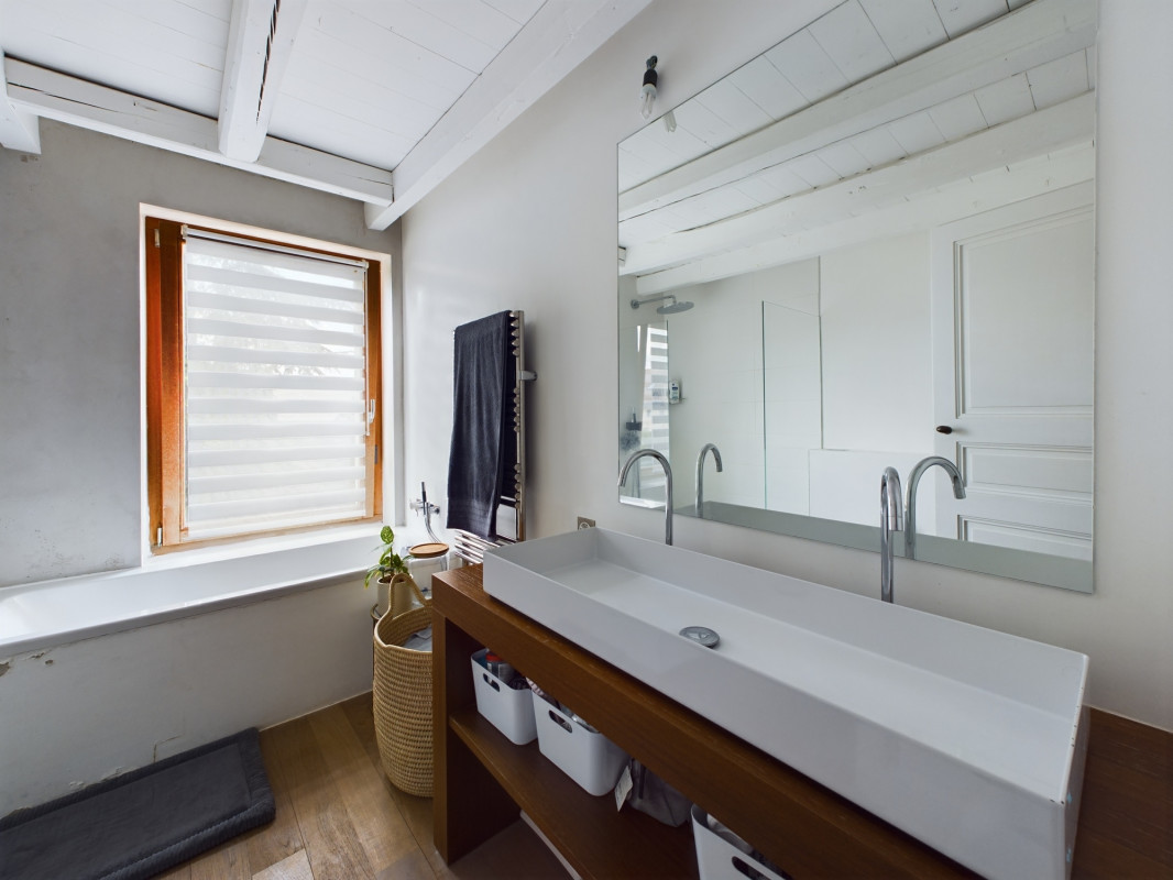 Magnifique maison de 6.5 pièces dans un corps de ferme rénové