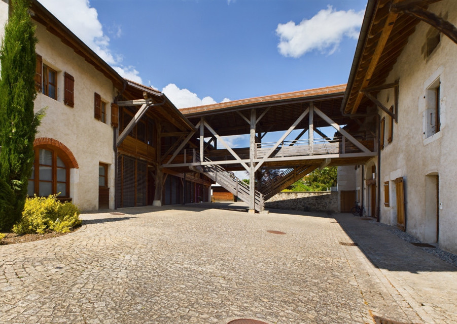 Magnifique maison de 6.5 pièces dans un corps de ferme rénové