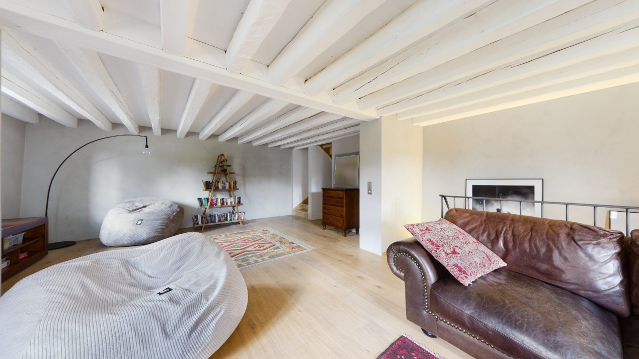 Magnifique maison de 6.5 pièces dans un corps de ferme rénové
