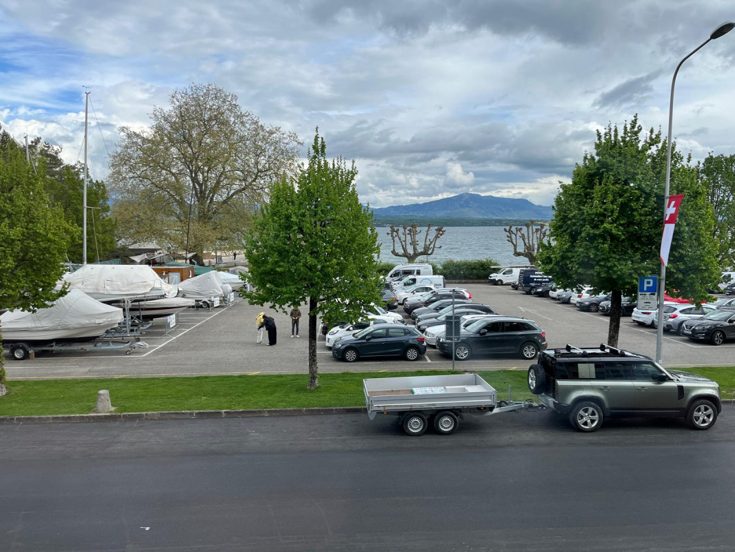 Location de Bureau – 92m² à Nyon, vue sur le Lac