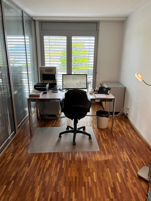 Location de Bureau – 92m² à Nyon, vue sur le Lac