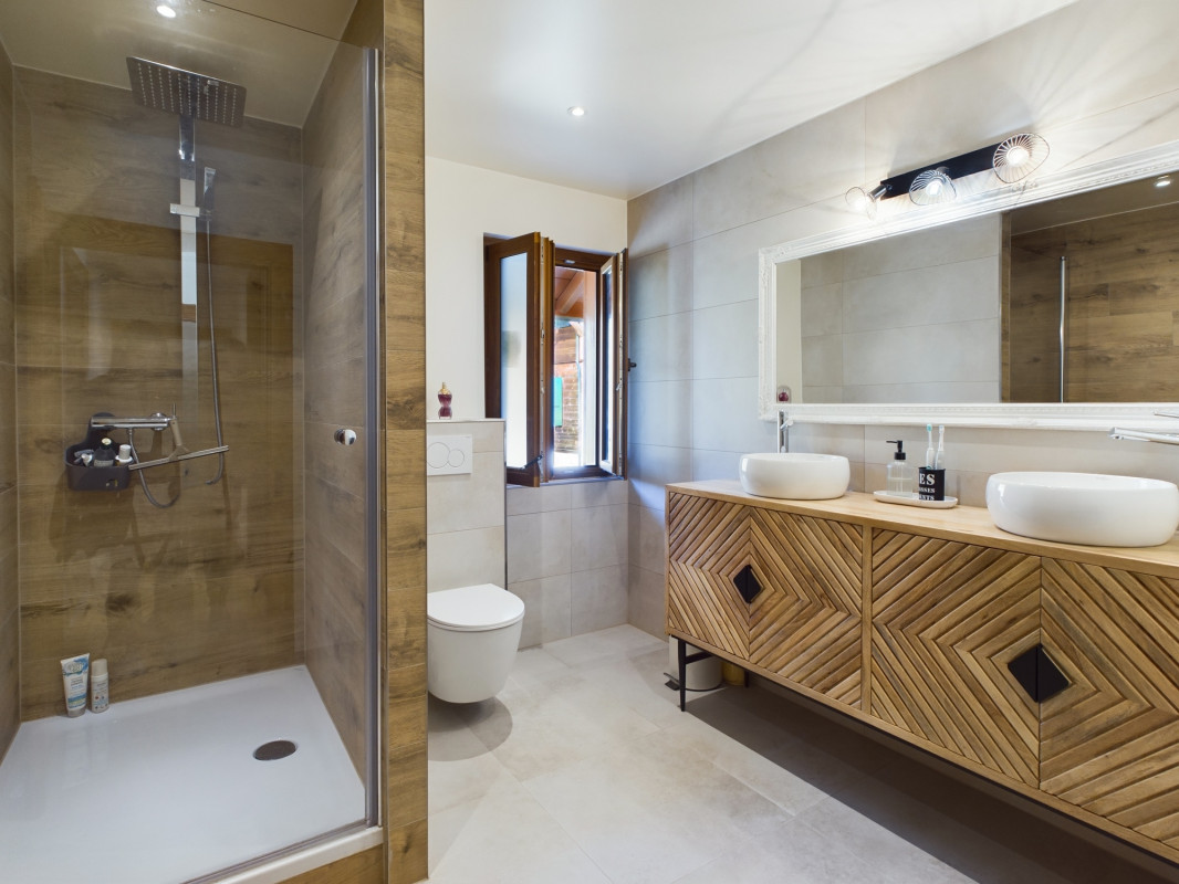 Belle maison de maître entièrement rénovée - 2 appartements