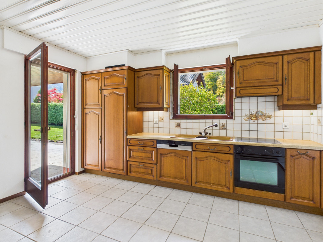 Belle villa individuelle de plain-pied, dans un quartier calme et verdoyant