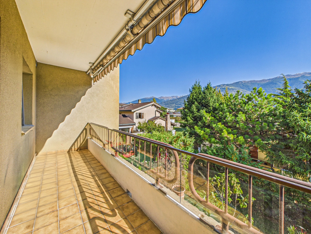 Appartement lumineux de 3.5 pièces au coeur de Vétroz