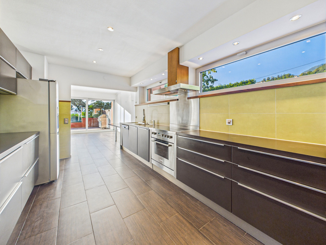 Résidence d’exception avec jardin paysager et panorama sur le Léman