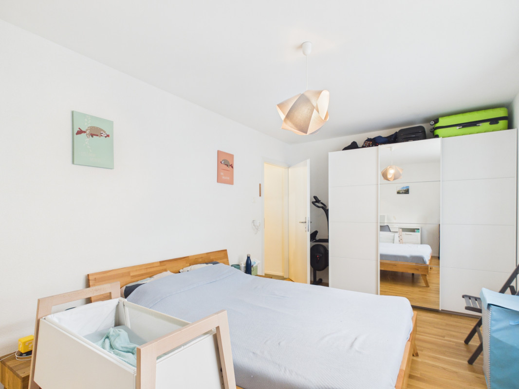 Appartement 3.5 pièces, jardin privatif et vue dégagée sur les montagnes