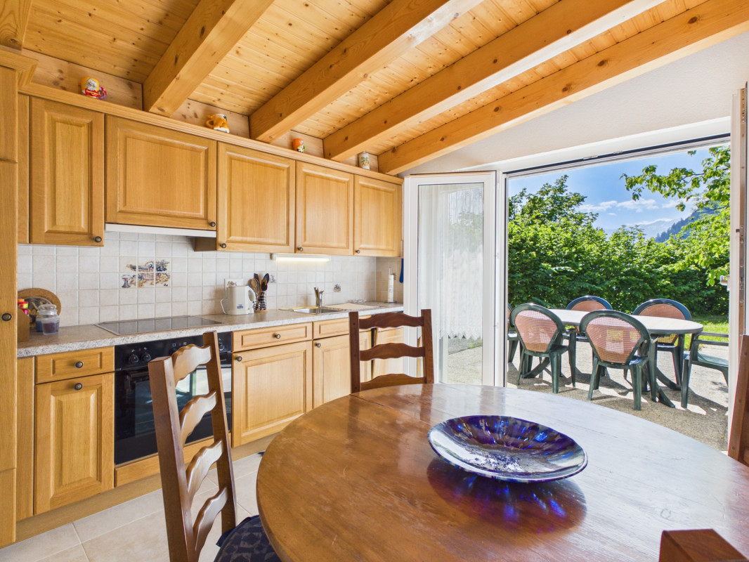Chalet mitoyen avec cachet dans un environnement paisible et verdoyant