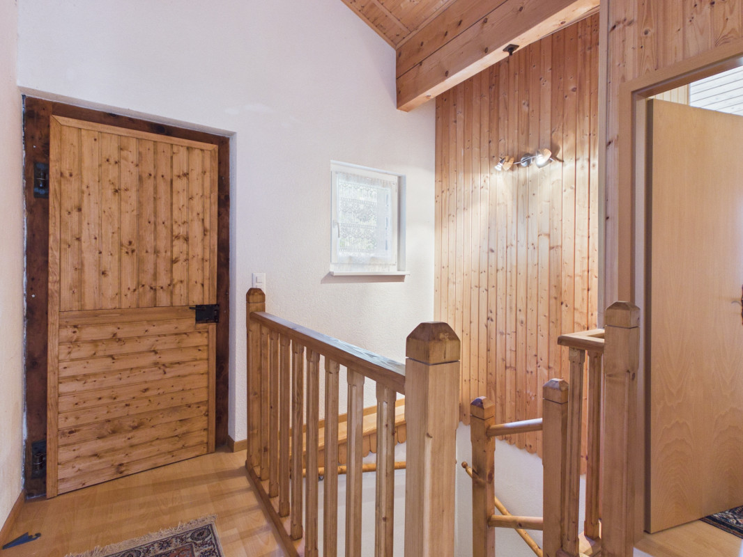 Chalet mitoyen avec cachet dans un environnement paisible et verdoyant